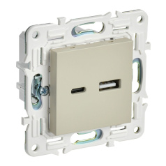 Розетка USB IEK SKANDY A+C 18Вт SK-R13B бежевый [SK-U22-018-K10]