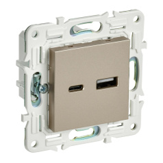 Розетка USB IEK SKANDY A+C 18Вт SK-R13Sh шампань [SK-U22-018-K37]