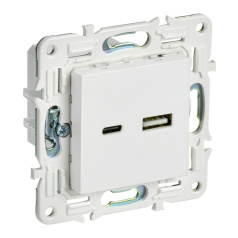 Розетка USB IEK SKANDY A+C 3,1А SK-R14W арктический белый [SK-U22-D31-K01]