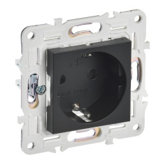 Розетка IEK SKANDY с заземлением со шторками 16А SK-R04Bl черный [SK-R14-16-K02]