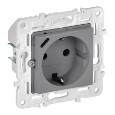 Розетка IEK SKANDY с заземлением со шторками 16А с USB C 18Вт SK-R17Gr серый [SK-R14-16-U14-018-K03]