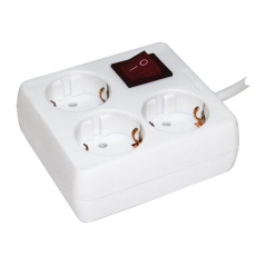 Удлинитель У-С03К IEK 2P+PE 3х1 мм², 16А/250В, белый, 3 м [WYP30-16-03-03-ZK-N]