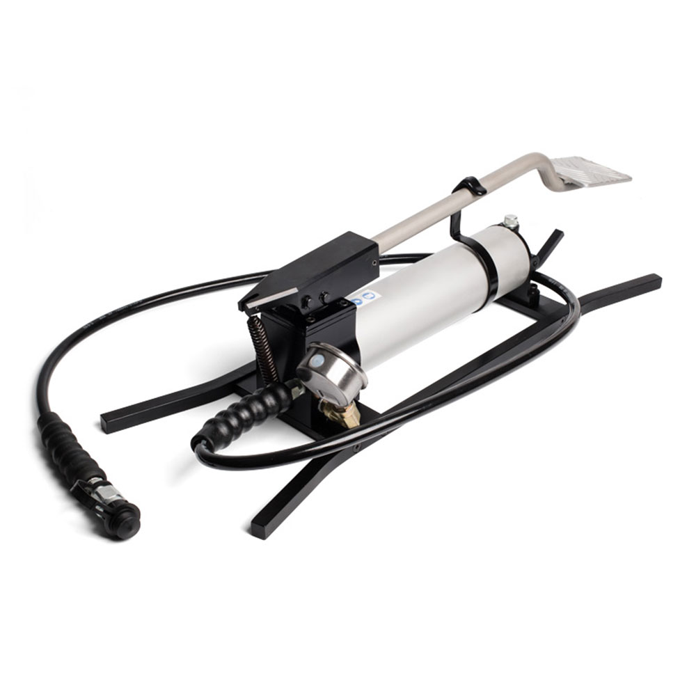 Помпа гидравлическая ножная КВТ ПМН-7012УА [76643]